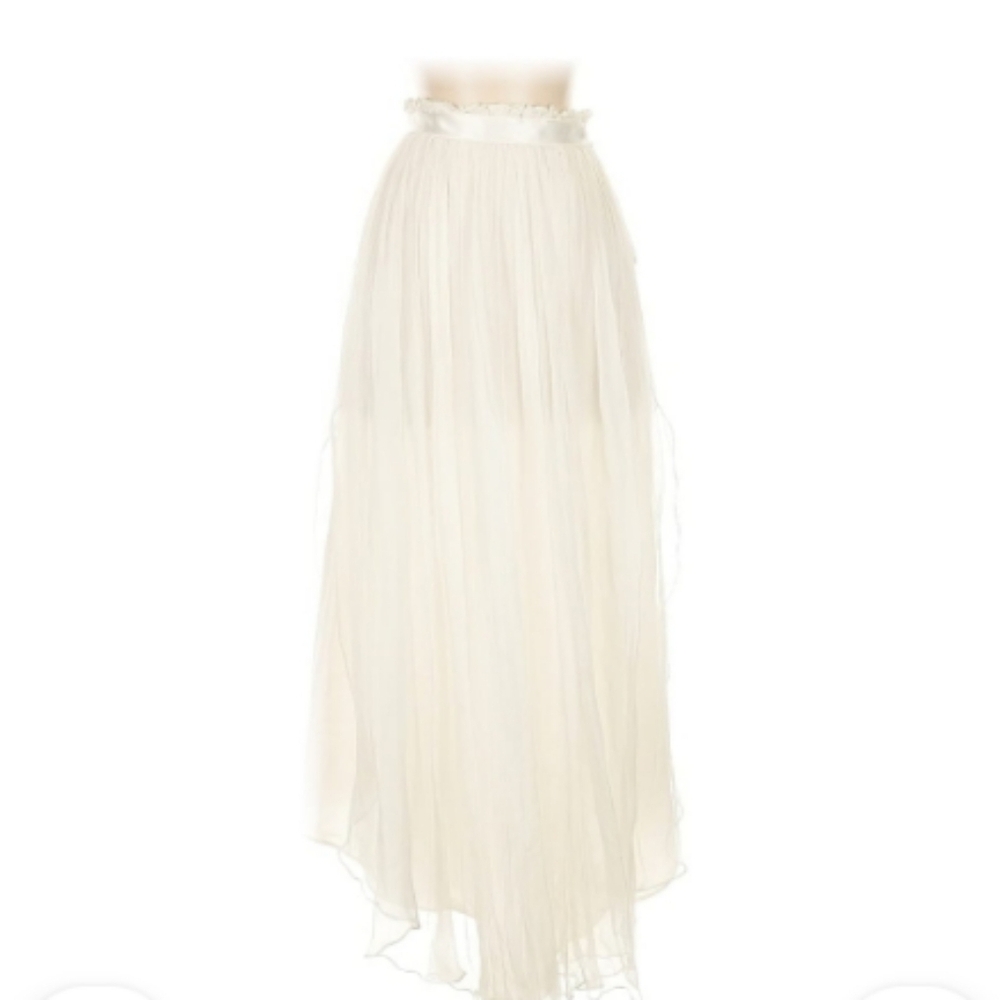 Elegant Kaviar Silk Skirt‎ Size 4